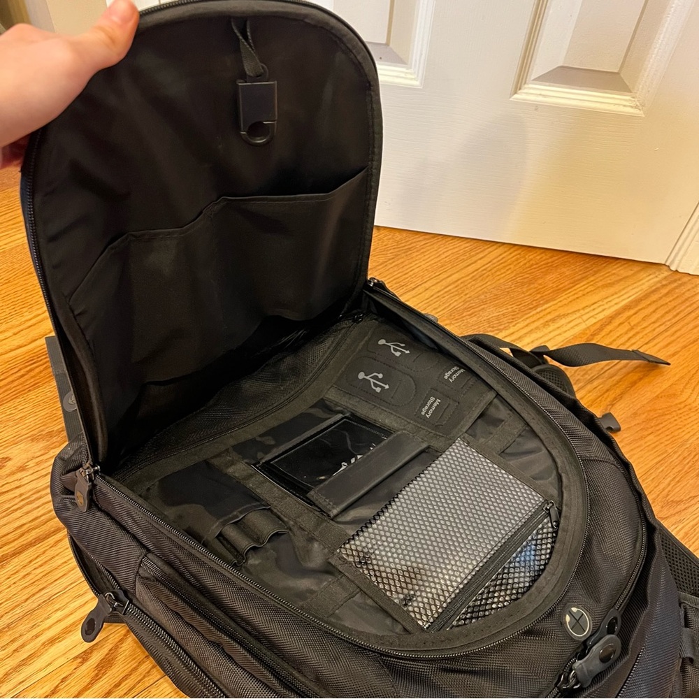 Alienware Orion ScanFast 17.3" Backpack Black TSA Laptop Gaming Backpack - Picture 5 of 7